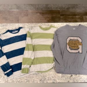 Long sleeve light weight men’s medium shirts - 3 total